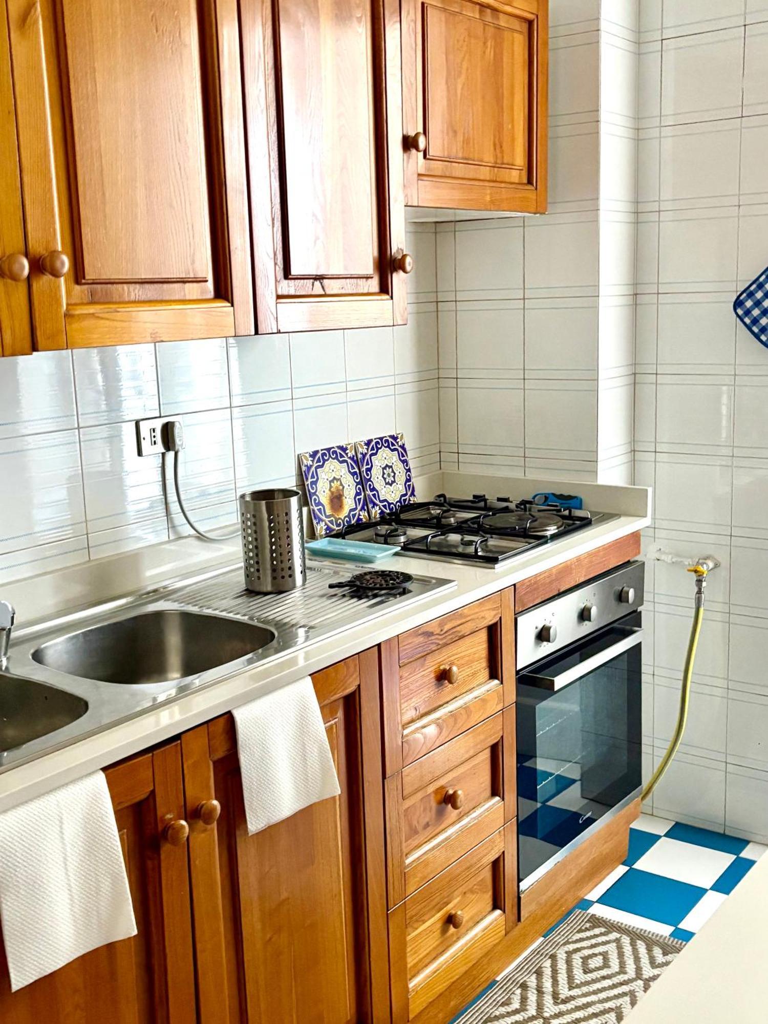 May Flower Central Apartament Барі Екстер'єр фото